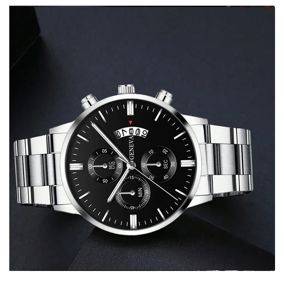 Relógio Mônaco masculino prata com mostrador preto e pulseira em aço inoxidável