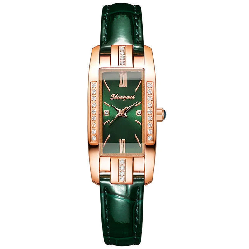 Relógio feminino vintage verde com mostrador e pulseira combinando e strass delicados.