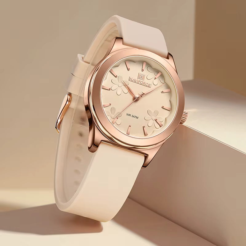 Relógio feminino bege NAVIFORCE com mostrador floral elegante