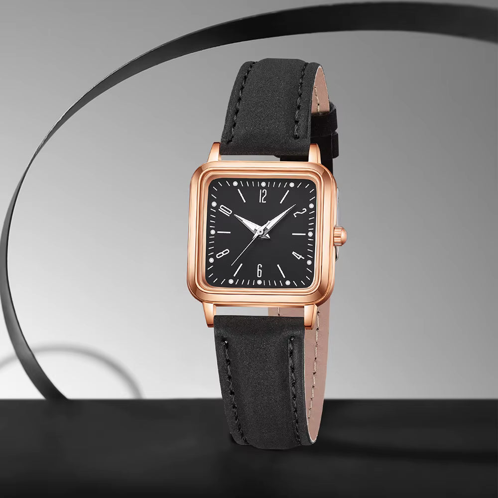 Relógio feminino quadrado preto com pulseira couro e bracelete coração dourado, design elegante e moderno.