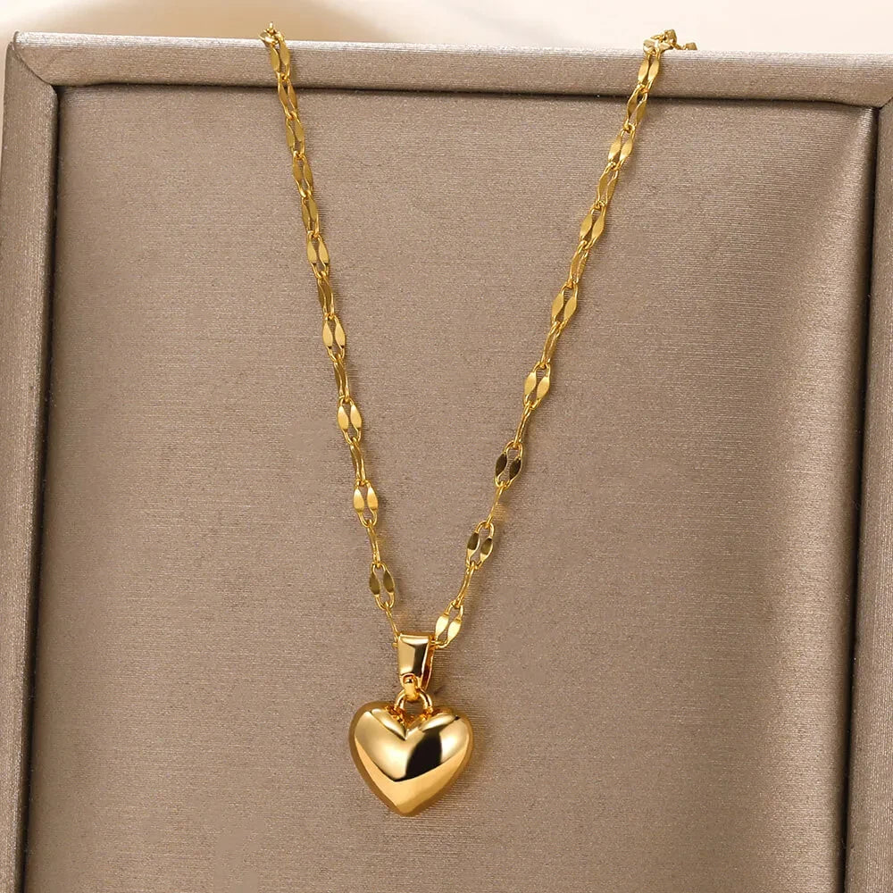 Colar feminino dourado com pingente de coração em aço inoxidável e corrente Lip Chain