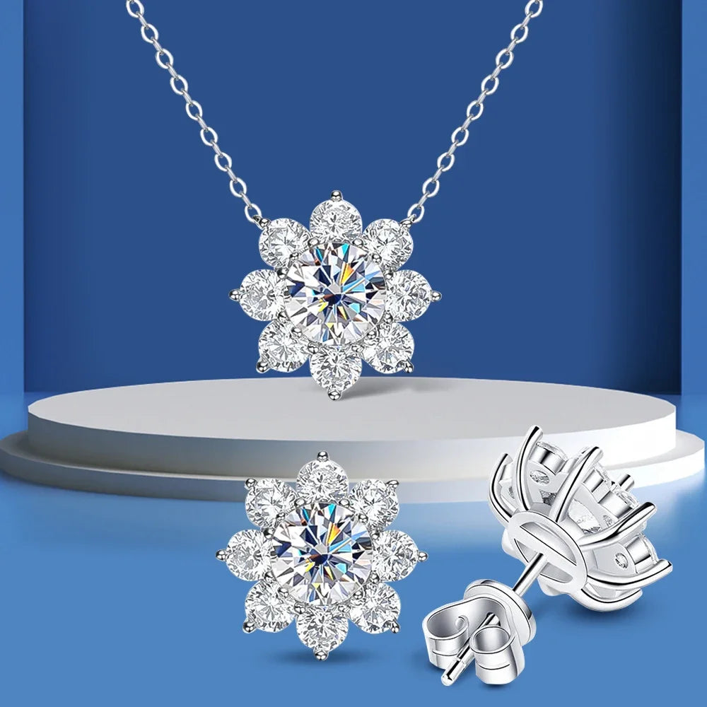 Conjunto colar e brincos Moissanite Flor em prata 925 com pedras centrais certificadas e brilho refinado.