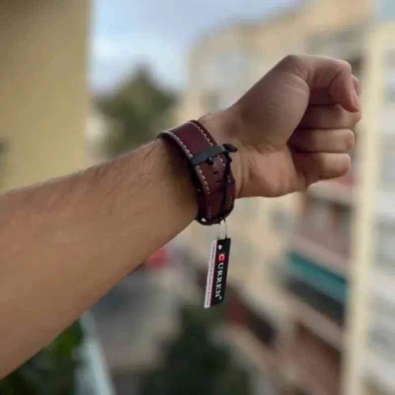 Relógio Curren masculino bege com pulseira marrom sofisticada