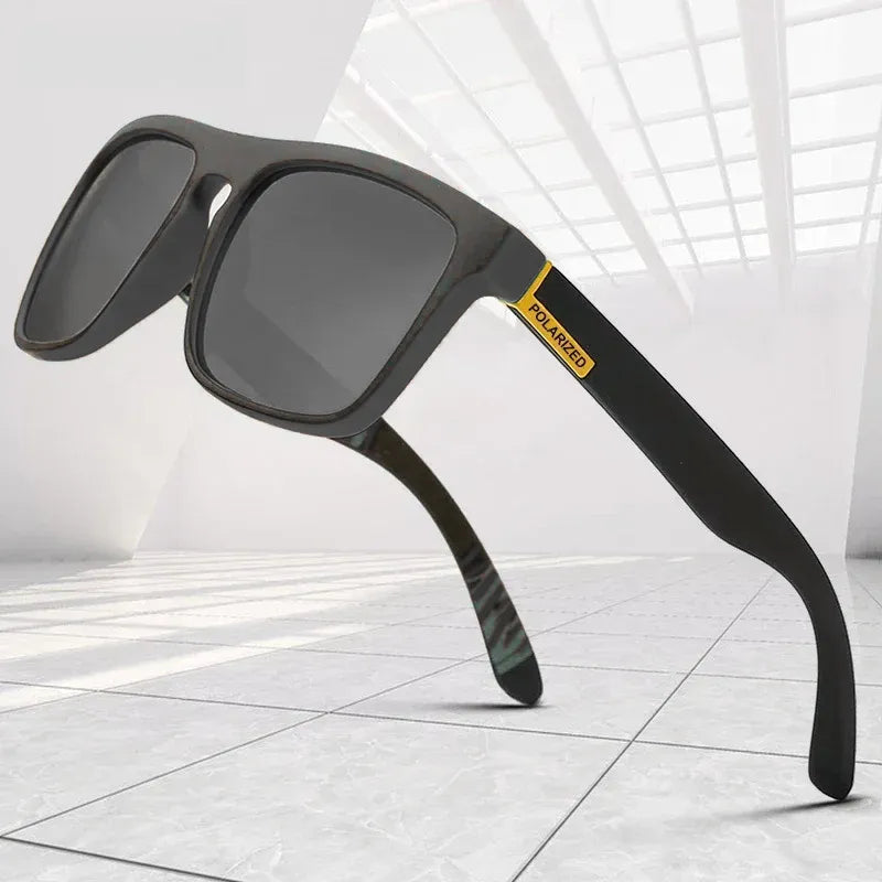 Óculos de sol masculino preto com lente polarizada UV400 e design esportivo moderno