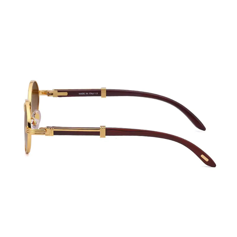 Óculos oval dourado com lente marrom degradê e hastes com acabamento madeira estilo vintage retrô UV400

