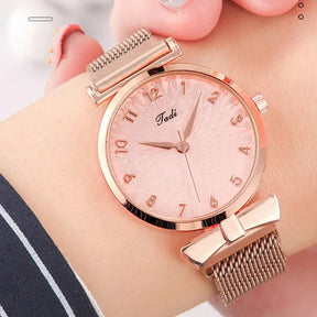 Relógio feminino rosa com pulseira strass rosé gold conjunto elegante.