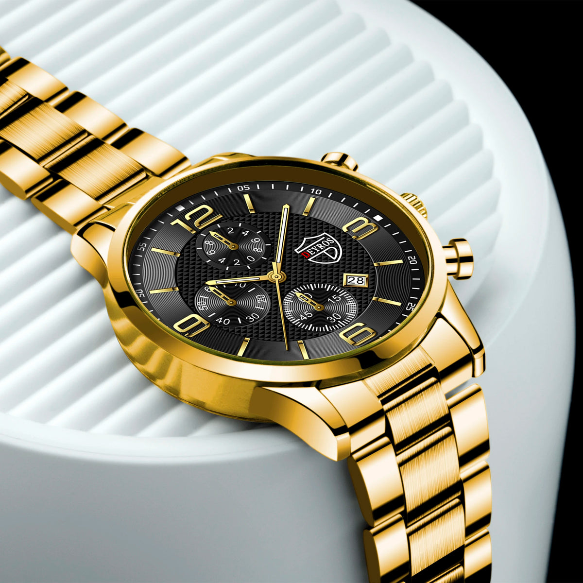Relógio masculino DEYROS com pulseira dourada e mostrador preto elegante e sofisticado
