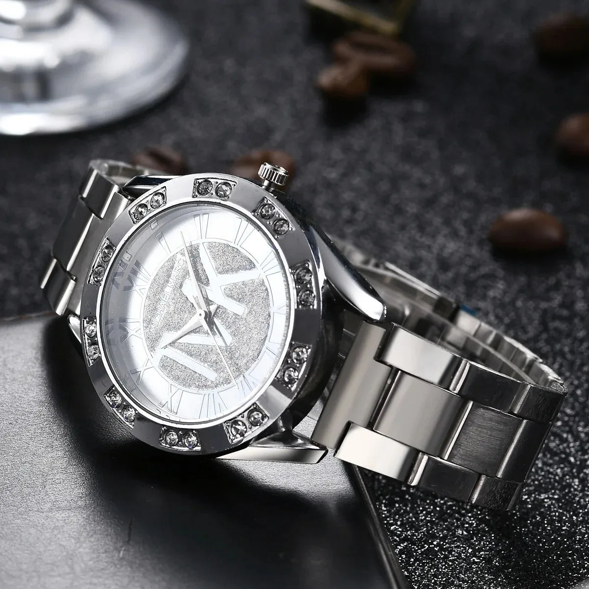 Relógio feminino luxo com cristais, pulseira de aço inoxidável.