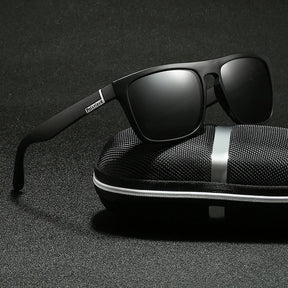 Óculos de sol masculino preto com lente polarizada UV400 e design esportivo moderno