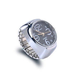 Anel-Relógio Quartzo Preto com mostrador circular e pulseira ajustável prateada