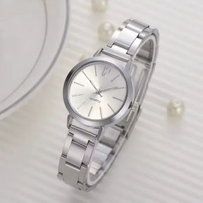 Relógio feminino Prata com pulseira, estilo minimalista e casual