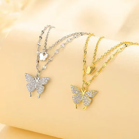 Colar borboleta dourado cravejado com corrente delicada