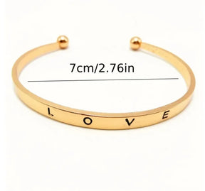 Relógio feminino dourado com pulseira elegante e mostrador minimalista