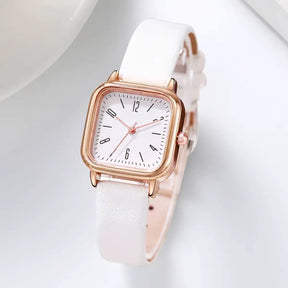 Relógio feminino minimalista com pulseira de couro branca e mostrador clean