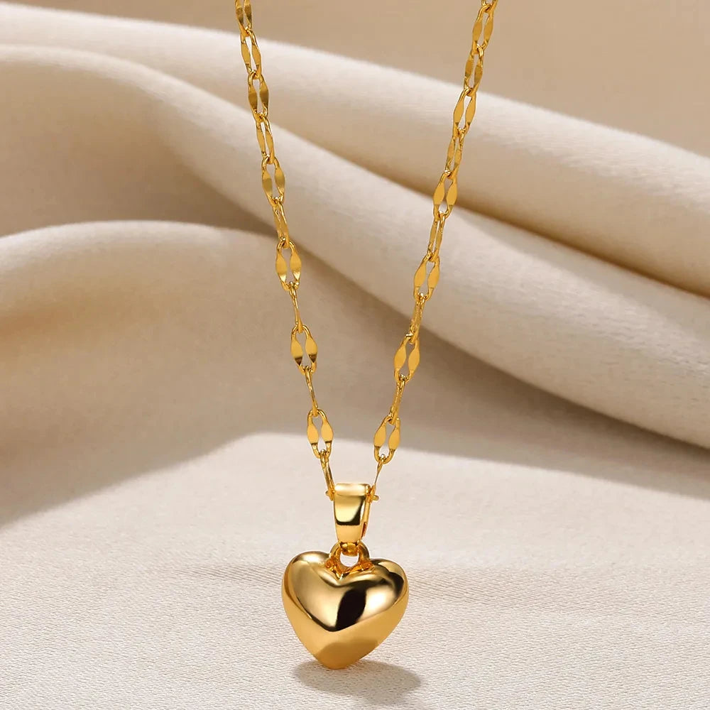 Colar feminino dourado com pingente de coração em aço inoxidável e corrente Lip Chain