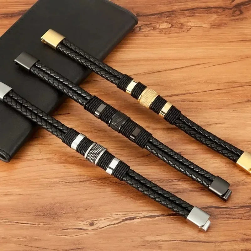 Pulseira masculina couro trançado com detalhe em aço inoxidável prata