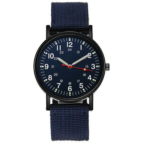 Relógio masculino azul escuro com mostrador preto e pulseira de nylon casual