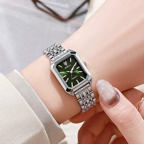 Relógio Ximili feminino verde prateado com mostrador verde e pulseira prateada