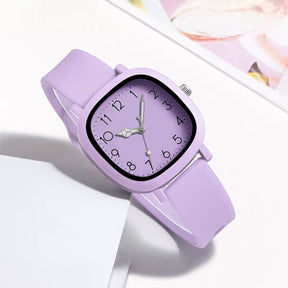 Relógio feminino quadrado roxo com mostrador moderno e pulseira silicone