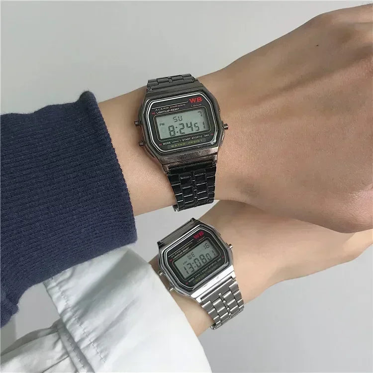 Relógio Clássico preto com pulseira de aço inoxidável e display LED.