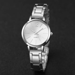 Relógio feminino Prata com pulseira, estilo minimalista e casual