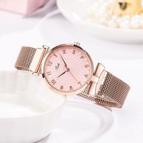 Relógio feminino rosa com pulseira strass rosé gold conjunto elegante.