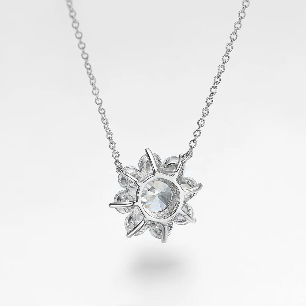 Conjunto colar e brincos Moissanite Flor em prata 925 com pedras centrais certificadas e brilho refinado.