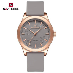 NAVIFORCE Novo estilo feminino, relógios de quartzo de alta qualidade, pulseira de sílica fumed, moda elegante relógio de pulso à prova d'água.