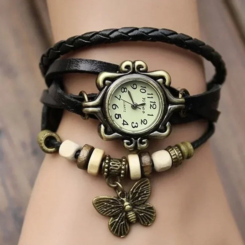 Relógio vintage preto feminino com couro trançado e pingente de borboleta