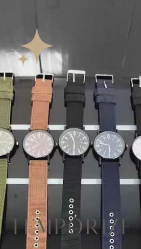 Relógio verde militar masculino com mostrador escuro e pulseira de nylon resistente
