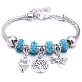 Pulseira berloque prata com pingentes de coruja, libélula e árvore da vida, disponível em várias cores brilhantes